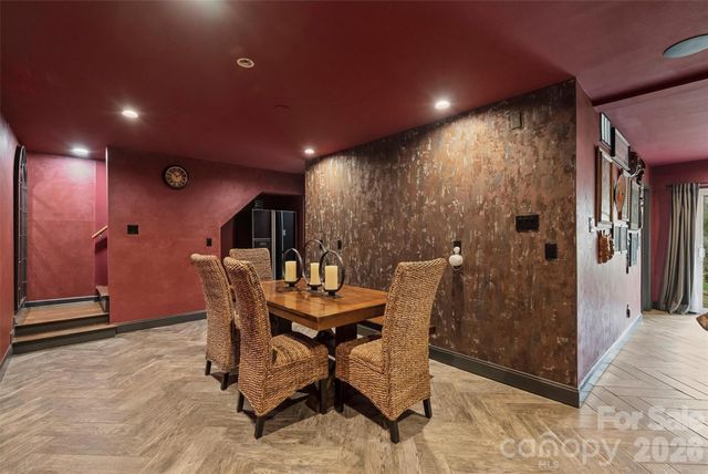 6453 Greencove Drive, Charlotte, NC 28270