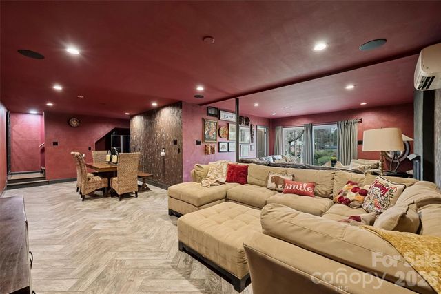 6453 Greencove Drive, Charlotte, NC 28270