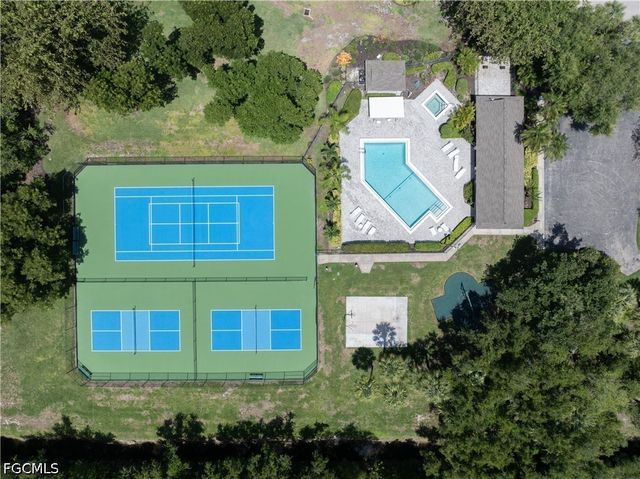 12446 McGregor Woods CIR, Fort Myers, FL 33908