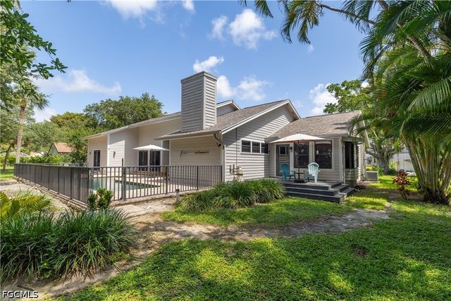 12446 McGregor Woods CIR, Fort Myers, FL 33908