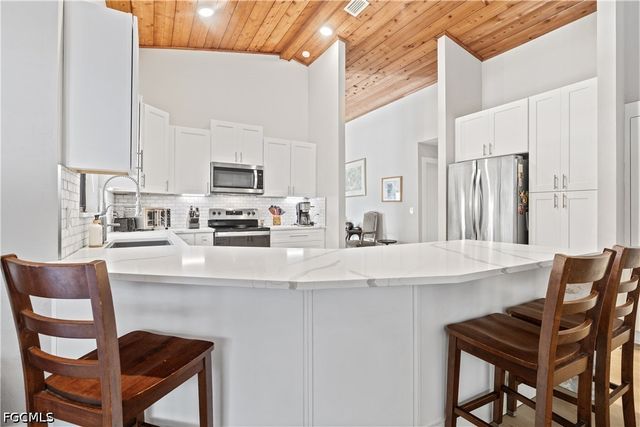 12446 McGregor Woods CIR, Fort Myers, FL 33908