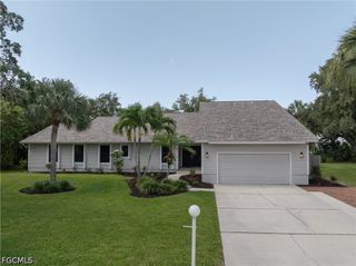 12446 McGregor Woods CIR, Fort Myers, FL 33908