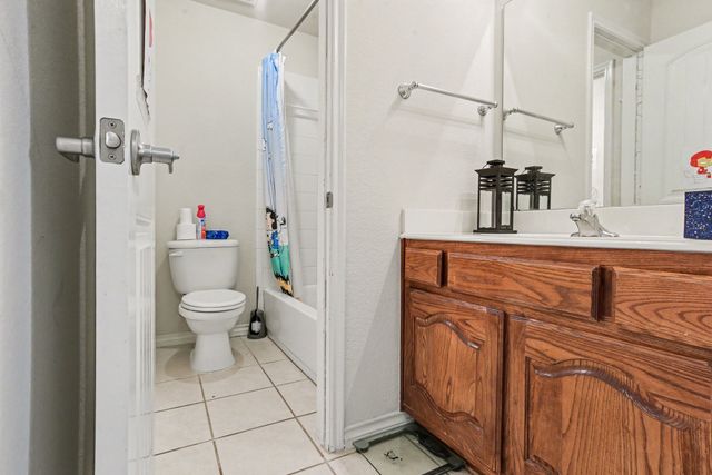 3210 Silver Springs Way, Rowlett, TX 75089