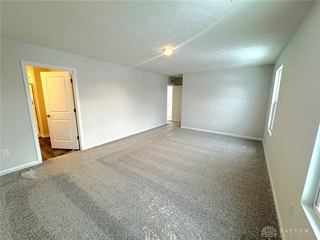 2216 Hackberry Street, Springfield, OH 45505