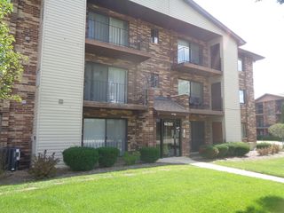 14785 Lakeview Drive 101, Orland Park, IL 60462
