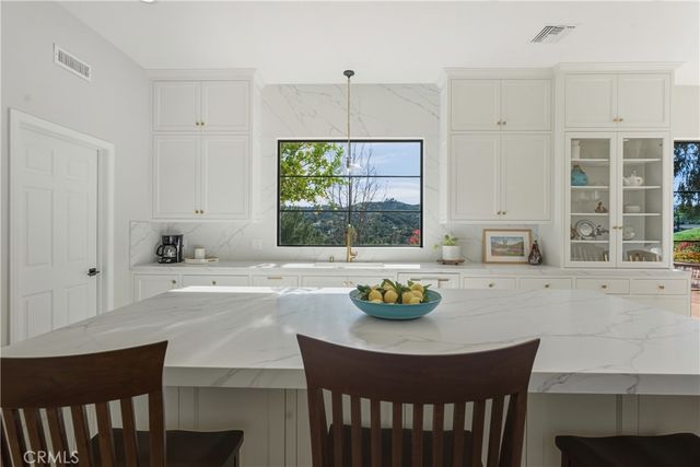 22248 Dumetz Road, Woodland Hills, CA 91364