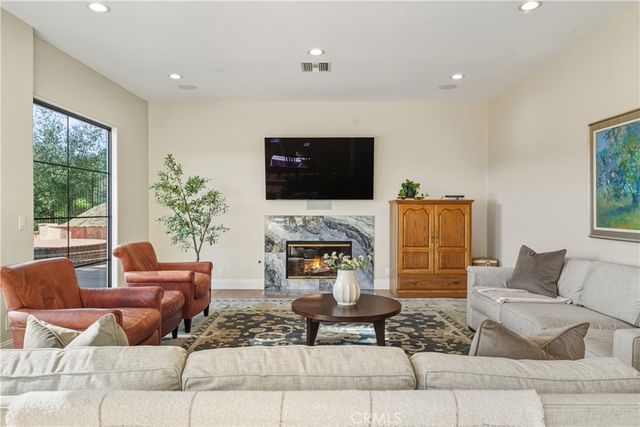 22248 Dumetz Road, Woodland Hills, CA 91364