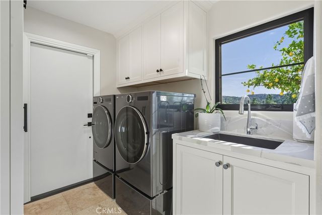 22248 Dumetz Road, Woodland Hills, CA 91364