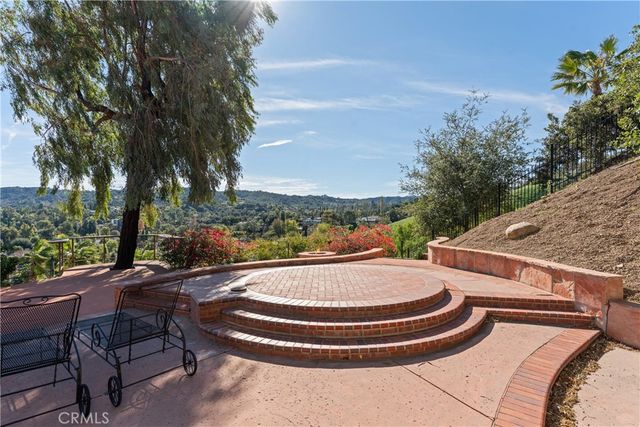22248 Dumetz Road, Woodland Hills, CA 91364