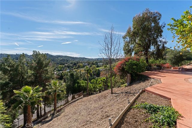 22248 Dumetz Road, Woodland Hills, CA 91364