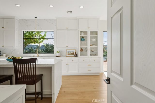 22248 Dumetz Road, Woodland Hills, CA 91364