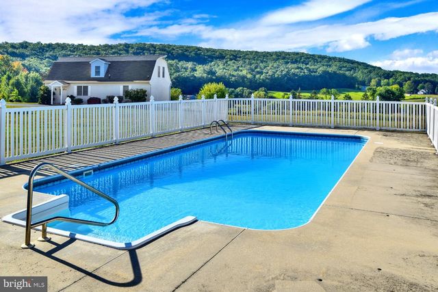 1151 KING DRIVE, Chambersburg, PA 17202