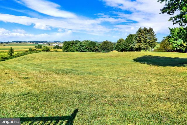 1151 KING DRIVE, Chambersburg, PA 17202