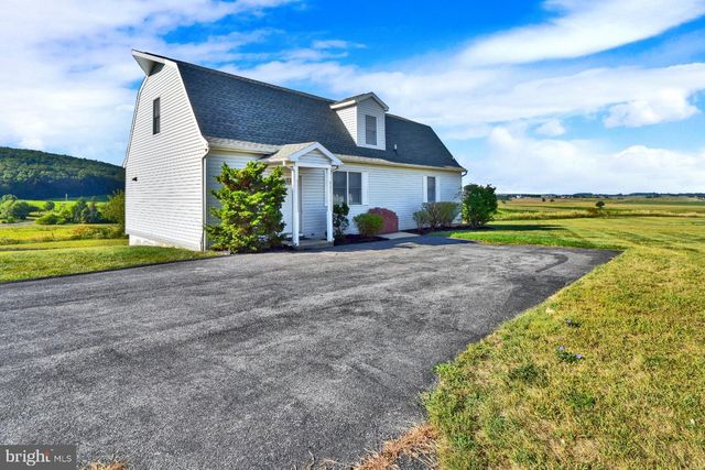 1151 KING DRIVE, Chambersburg, PA 17202