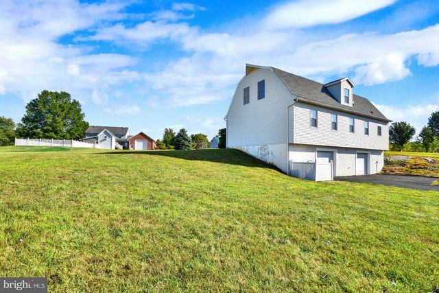 1151 KING DRIVE, Chambersburg, PA 17202