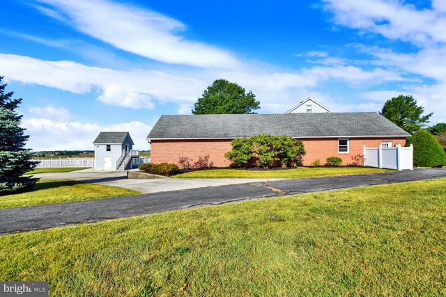 1151 KING DRIVE, Chambersburg, PA 17202