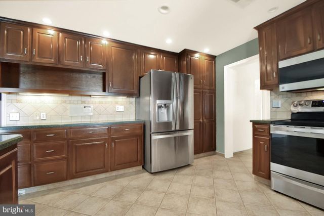 1151 KING DRIVE, Chambersburg, PA 17202