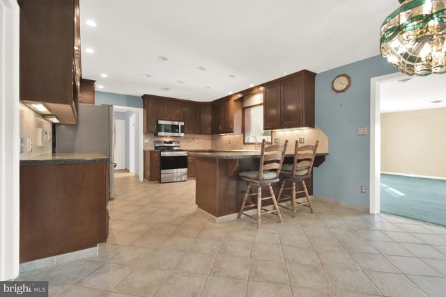 1151 KING DRIVE, Chambersburg, PA 17202