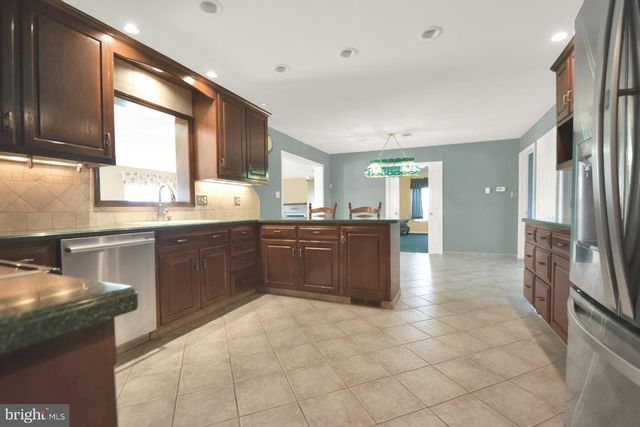 1151 KING DRIVE, Chambersburg, PA 17202