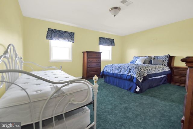 1151 KING DRIVE, Chambersburg, PA 17202