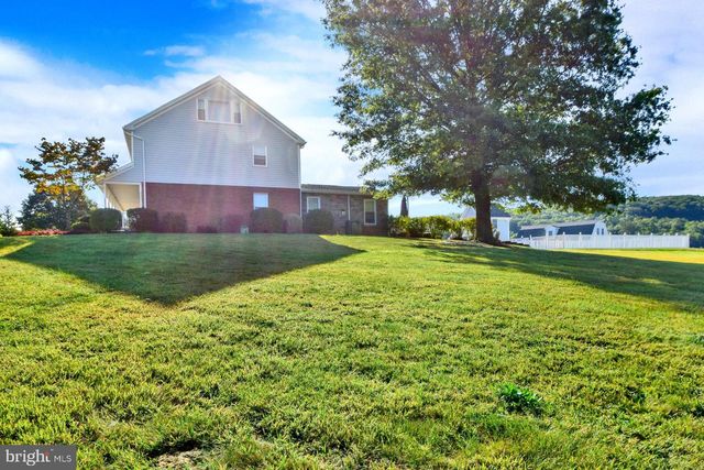 1151 KING DRIVE, Chambersburg, PA 17202