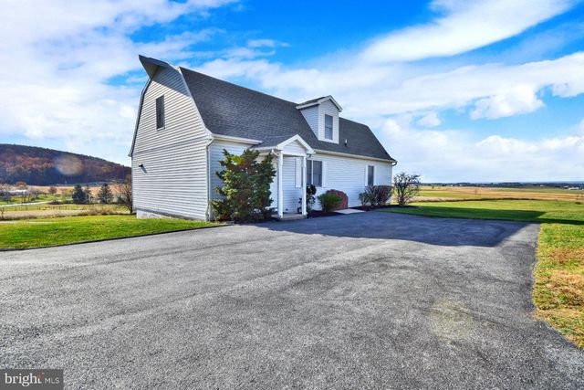 1151 KING DRIVE, Chambersburg, PA 17202