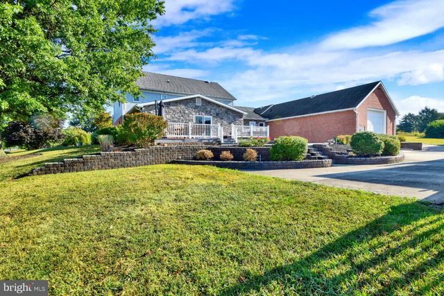 1151 KING DRIVE, Chambersburg, PA 17202