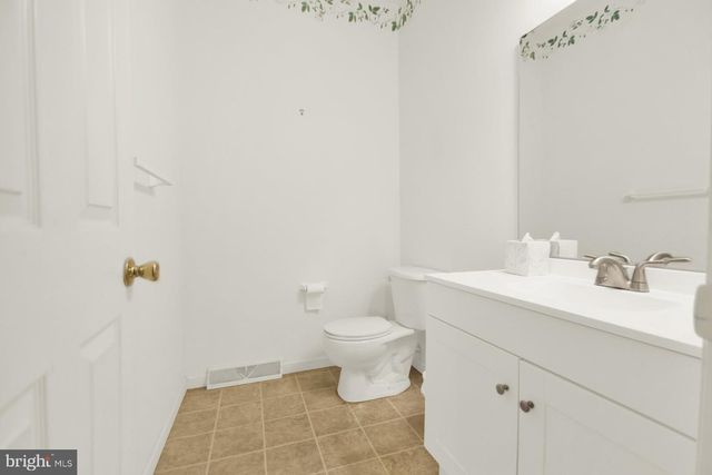 1151 KING DRIVE, Chambersburg, PA 17202