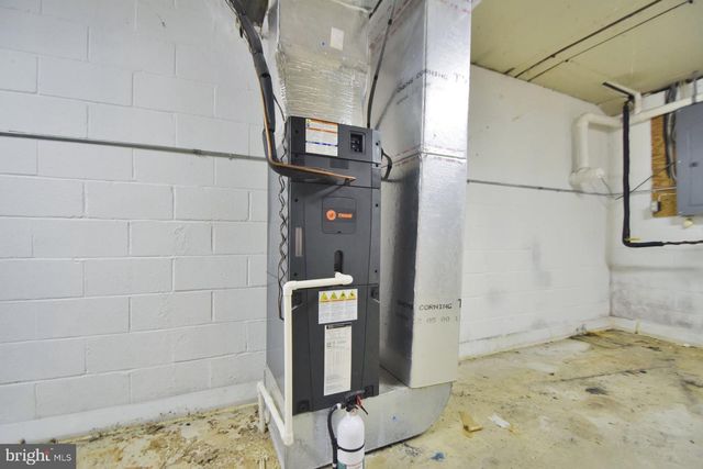 1151 KING DRIVE, Chambersburg, PA 17202