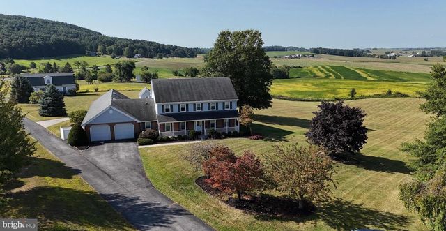 1151 KING DRIVE, Chambersburg, PA 17202