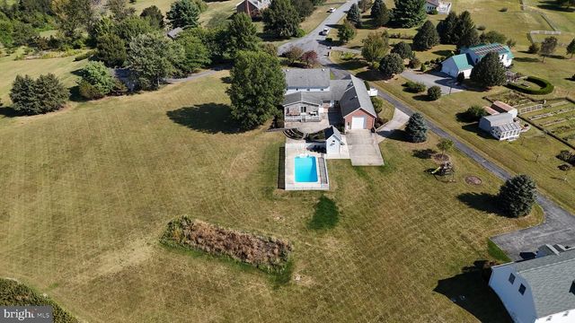 1151 KING DRIVE, Chambersburg, PA 17202