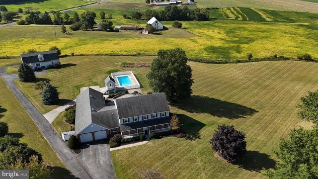 1151 KING DRIVE, Chambersburg, PA 17202