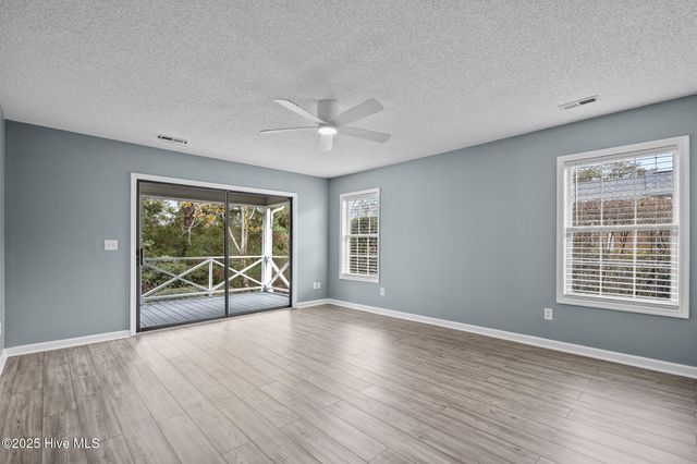 312 Palmer Way, Wilmington, NC 28412