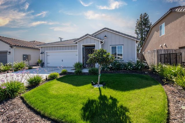 2020 Descanso Avenue, Clovis, CA 93619