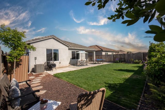 2020 Descanso Avenue, Clovis, CA 93619