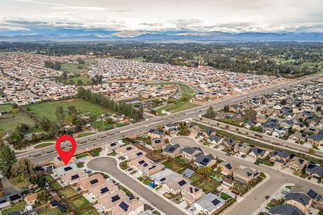 2020 Descanso Avenue, Clovis, CA 93619