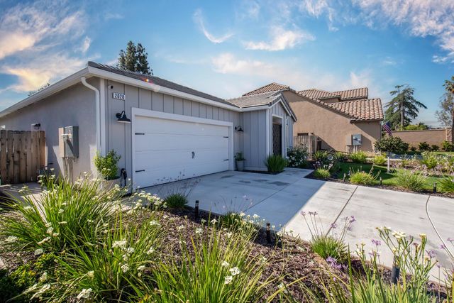 2020 Descanso Avenue, Clovis, CA 93619