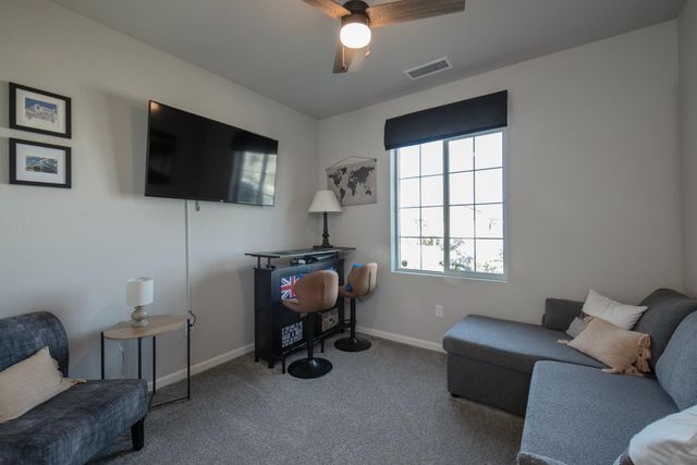 2020 Descanso Avenue, Clovis, CA 93619