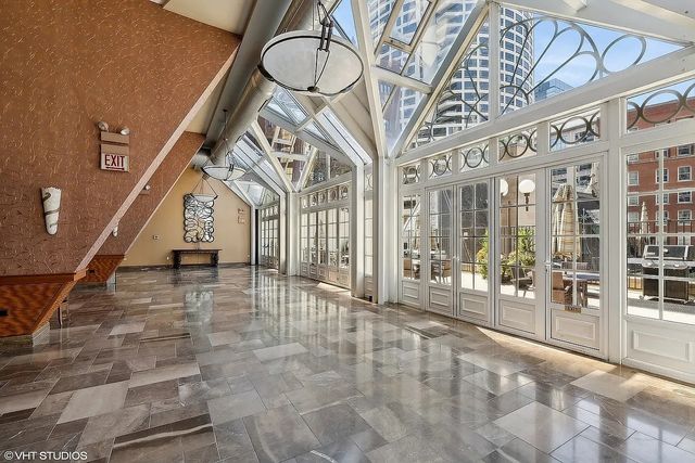 111 E Chestnut Street 22A, Chicago, IL 60611