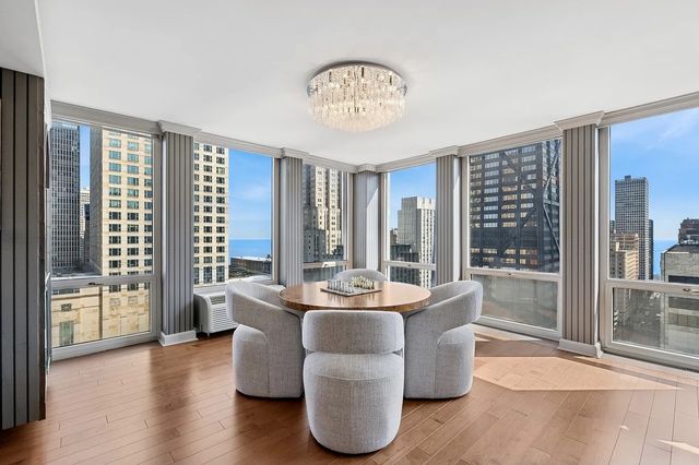 111 E Chestnut Street 22A, Chicago, IL 60611