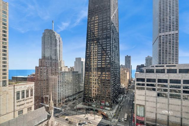 111 E Chestnut Street 22A, Chicago, IL 60611