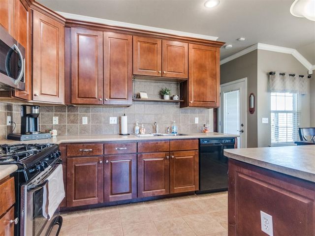 2312 Timbers Boulevard, Shawnee, OK 74804