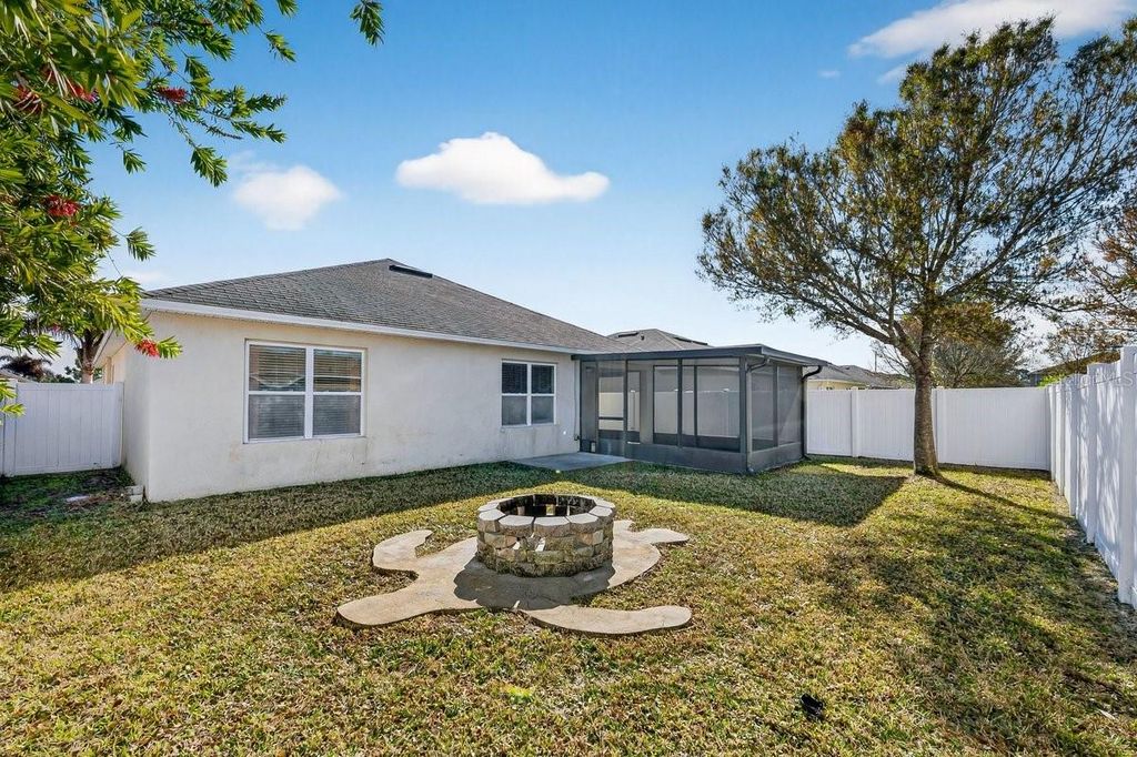 Image 5 of property listing at 430 PINK CORAL LANE, New Smyrna Beach, FL 32168