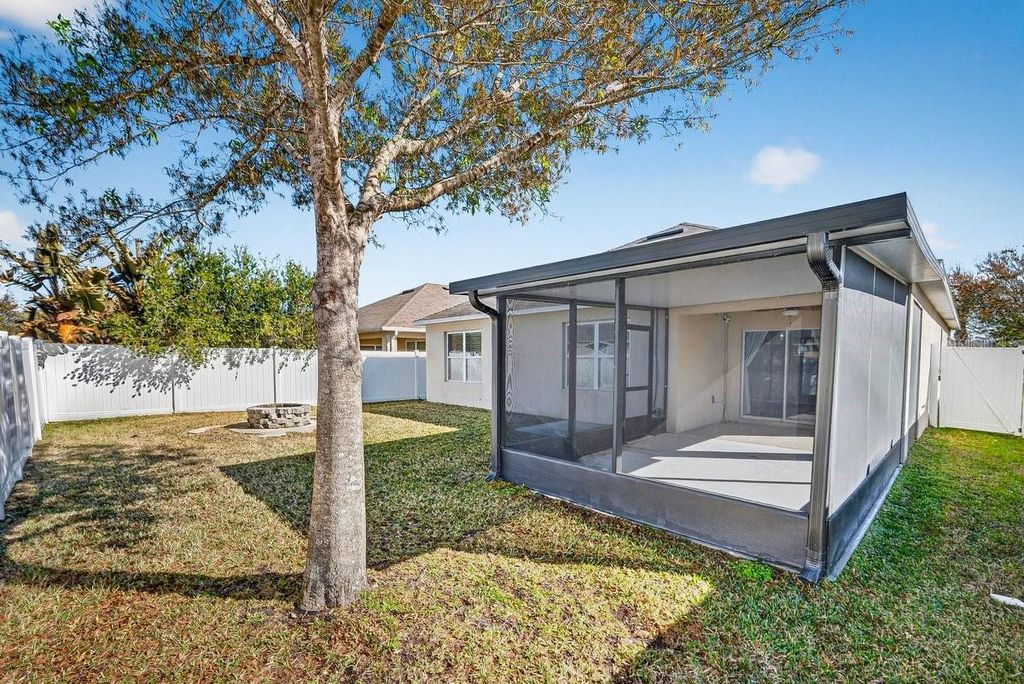 Image 7 of property listing at 430 PINK CORAL LANE, New Smyrna Beach, FL 32168