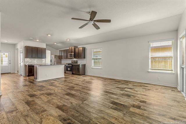 6819 Whisper Grove, San Antonio, TX 78252