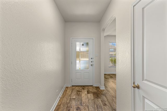 6819 Whisper Grove, San Antonio, TX 78252