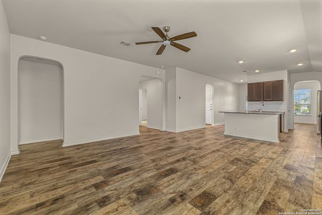 6819 Whisper Grove, San Antonio, TX 78252