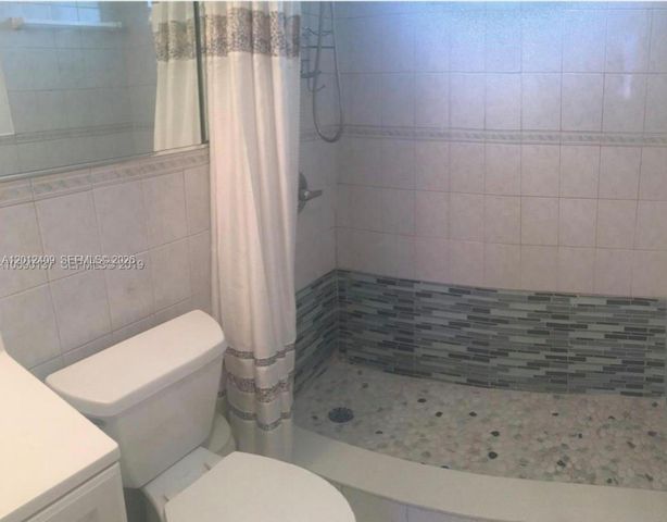 3020 Marcos Dr S103, Aventura, FL 33160