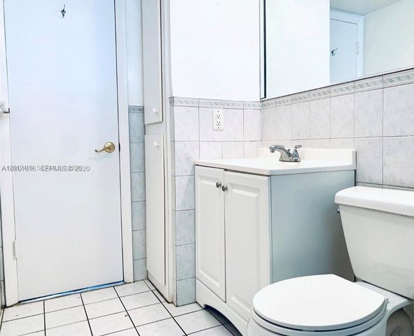 3020 Marcos Dr S103, Aventura, FL 33160