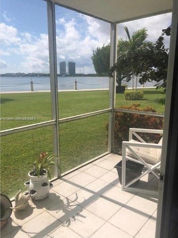 3020 Marcos Dr S103, Aventura, FL 33160